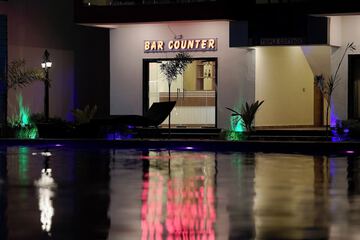 Poolside bar