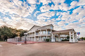Motel 6-Waxahachie TX