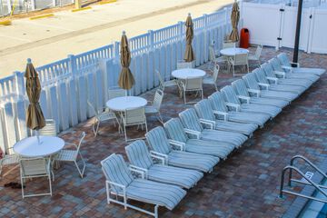 Sundeck