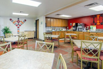 Breakfast/Coffee Service 55 of 63