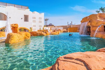Pool waterfall