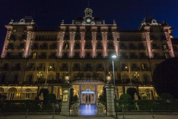 Front of property - evening/night