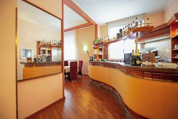 Sports bar