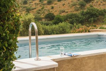 Private pool