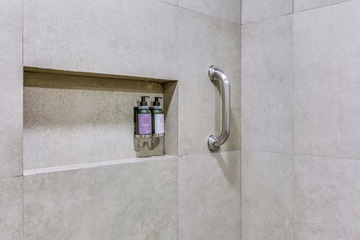 Bathroom amenities