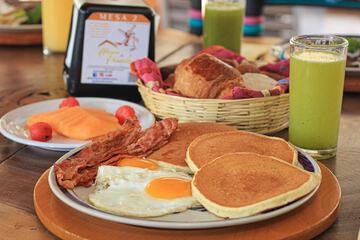 Breakfast meal