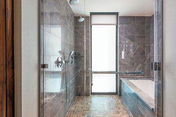 Bathroom shower