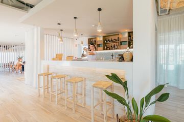 Poolside bar