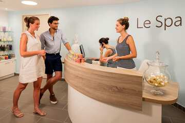 Spa reception