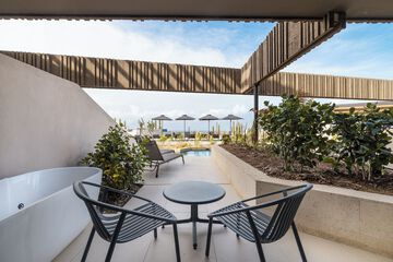 Private pool