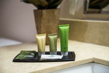Bathroom amenities
