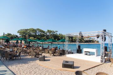 Beach bar