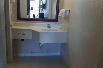Bathroom sink