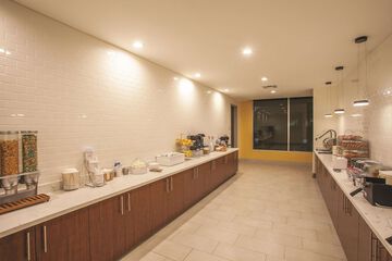 Breakfast area