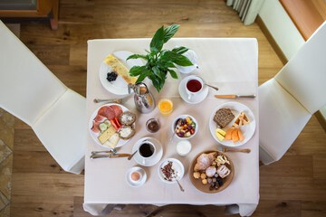 Breakfast meal