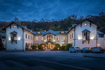 Front of property - evening/night