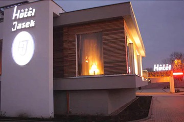 Front of property - evening/night
