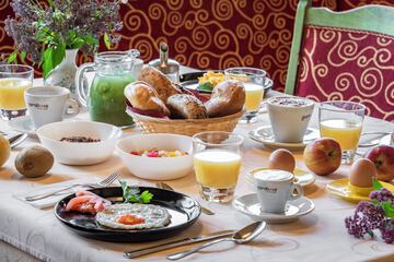 Breakfast buffet