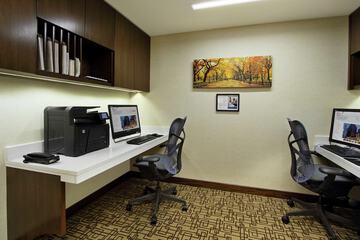 Business Center 41 of 41