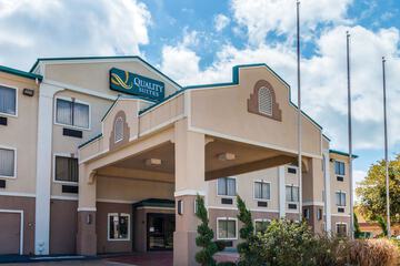 Quality Suites Burleson Ft. Worth