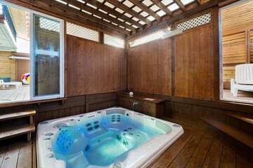 Jetted tub