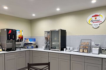 Breakfast/Coffee Service 27 of 29