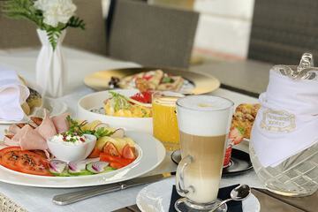 Breakfast meal