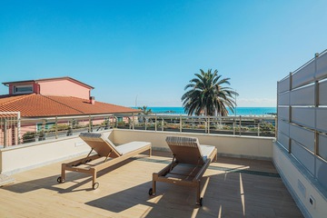 Beach/ocean view