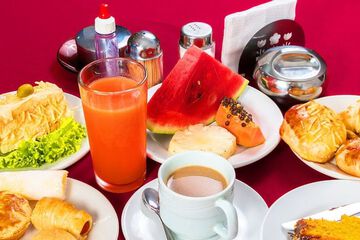 Breakfast meal