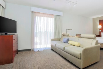 Room 8 of 25