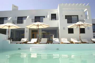 Rooftop pool