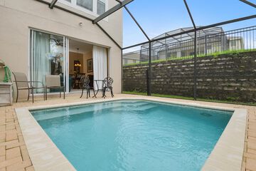 Private pool