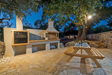 BBQ/picnic area