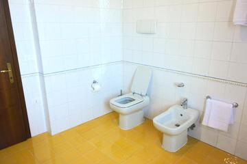 Photo 33