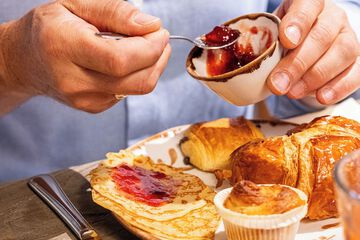 Breakfast buffet
