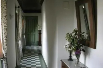 hotel_rooms