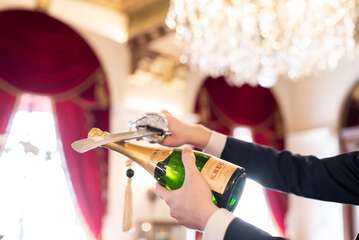 Champagne service