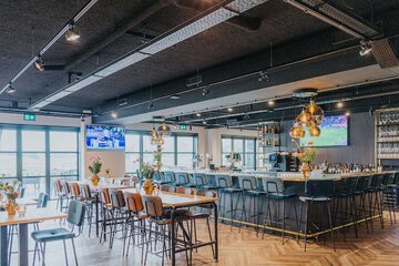 Sports bar