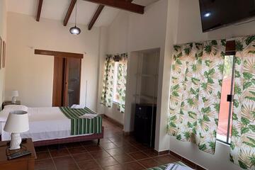 Photo 32
