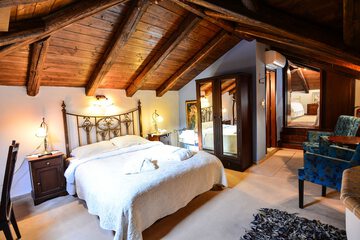 Children's theme room