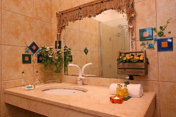 Bathroom sink