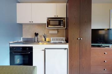 Private kitchenette