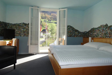guest_rooms