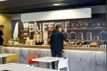 Breakfast area
