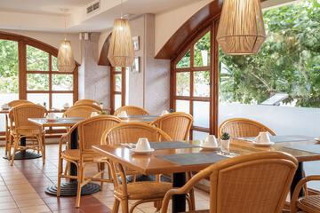 Breakfast area