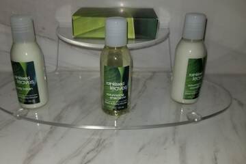 Bathroom amenities