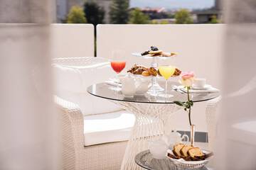 Room service - dining