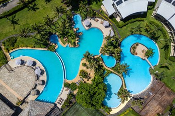 Infinity pool