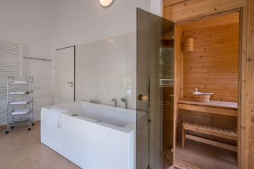 Indoor spa tub