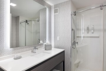 Bathroom shower